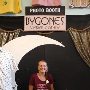 Meet your Posher, Becky